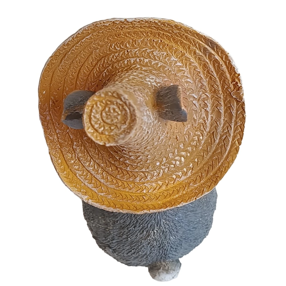 Садовая фигура Зайка в шляпе с бабочкой 20х10х10 см