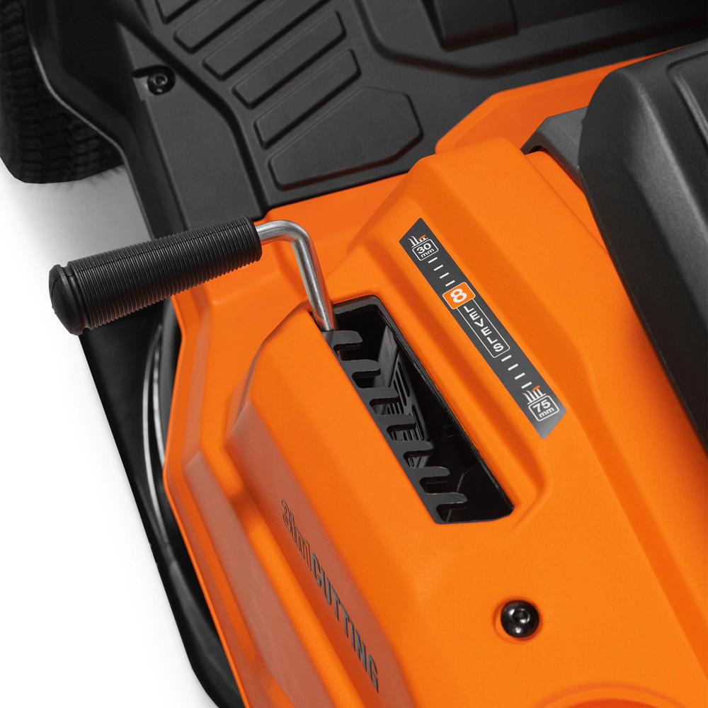Райдер бензиновый 7,5 л.с. захват 61 см DAEWOO DWR 610