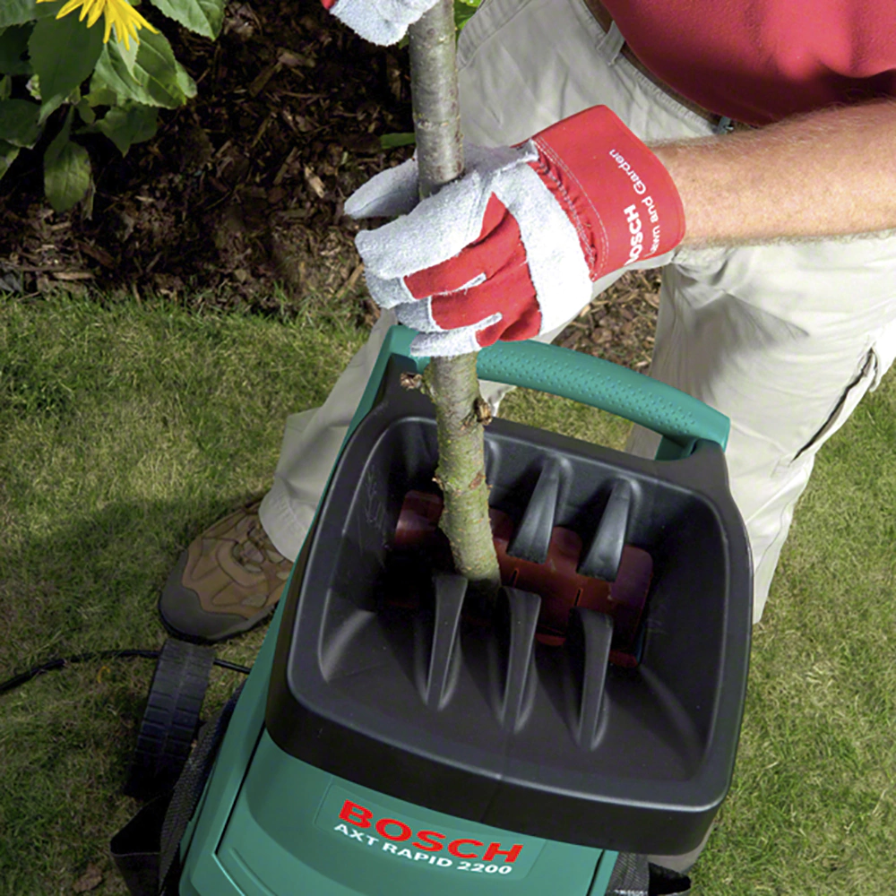 Садовый электрический измельчитель Bosch AXT RAPID 2200, 2200 Вт