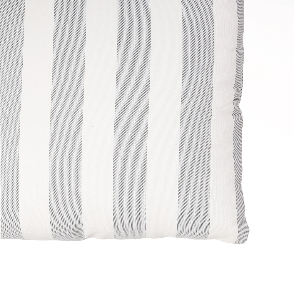 Подушка декоративная 40х40 см серая полоска крупная VERANA