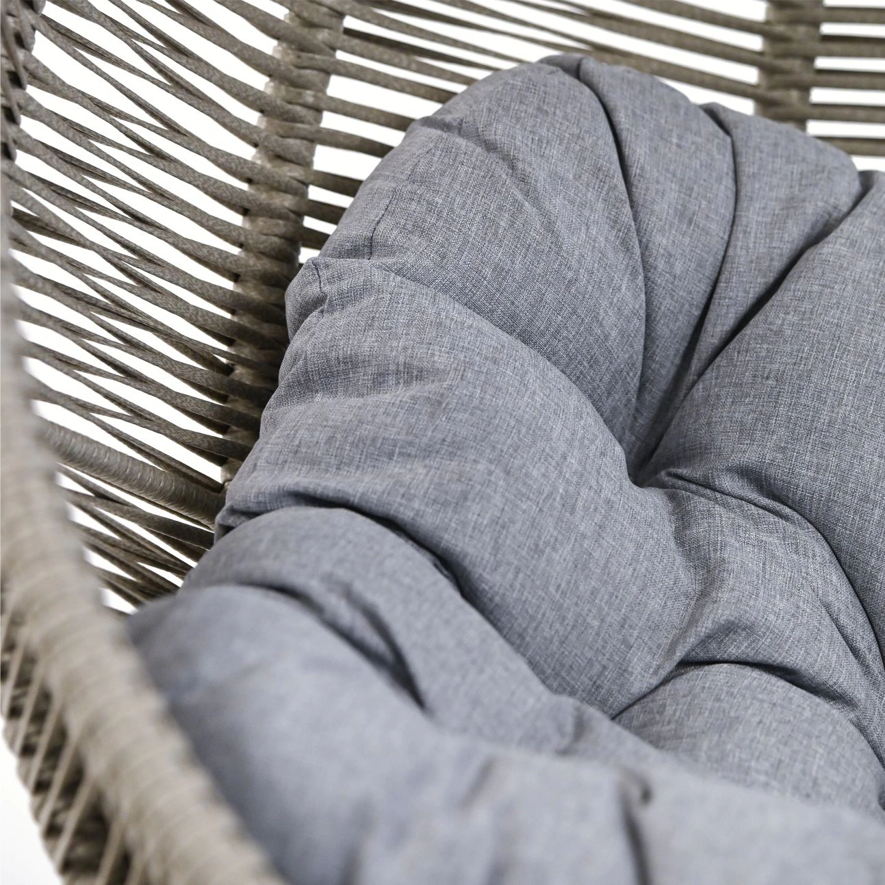 Кресло подвесное с подушками техноротанг Нуар Alfart