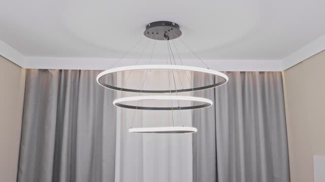 Люстра подвесная LED 140 Вт с пультом ДУ черный NEODECO Ринг - baucenter.ru